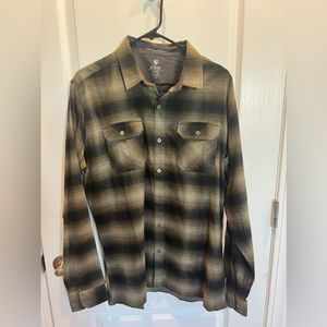NWOT Men’s Kuhl Flannel size Large